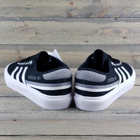 adidas Originals Delpala Casual/Skate Sneakers - Picture 4 of 8